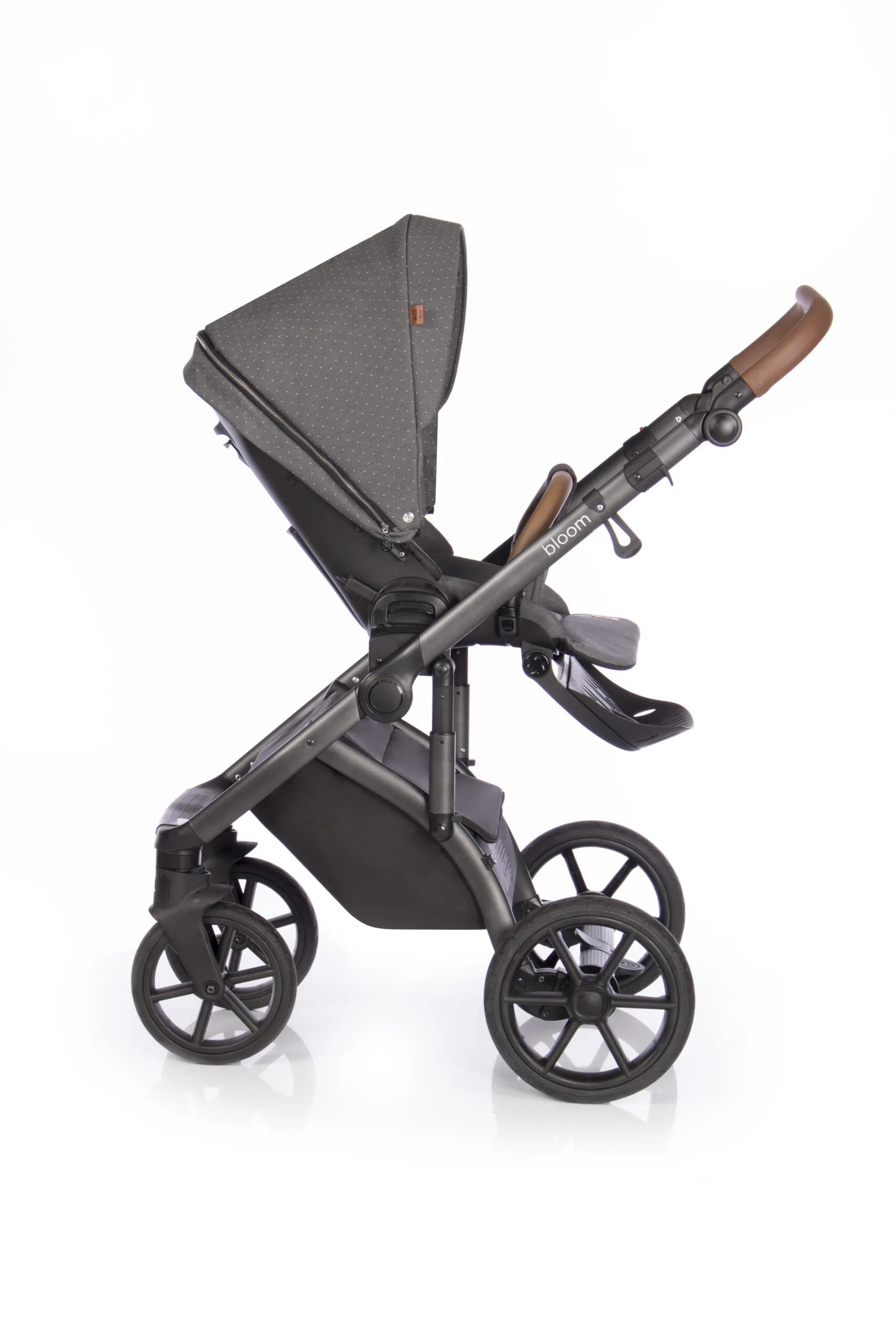 Roan BLOOM baby stroller 2 in 1, carry cot and stroller, color Black Dots