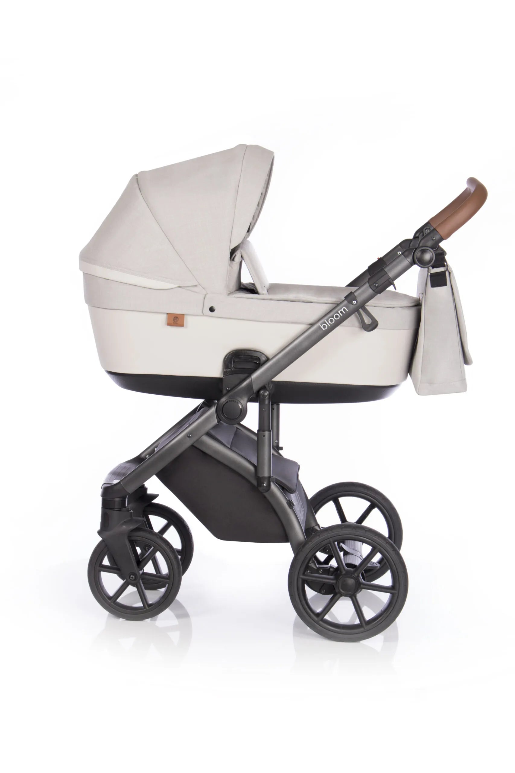 Roan BLOOM baby stroller 2 in 1, carry cot and stroller, color Ivory