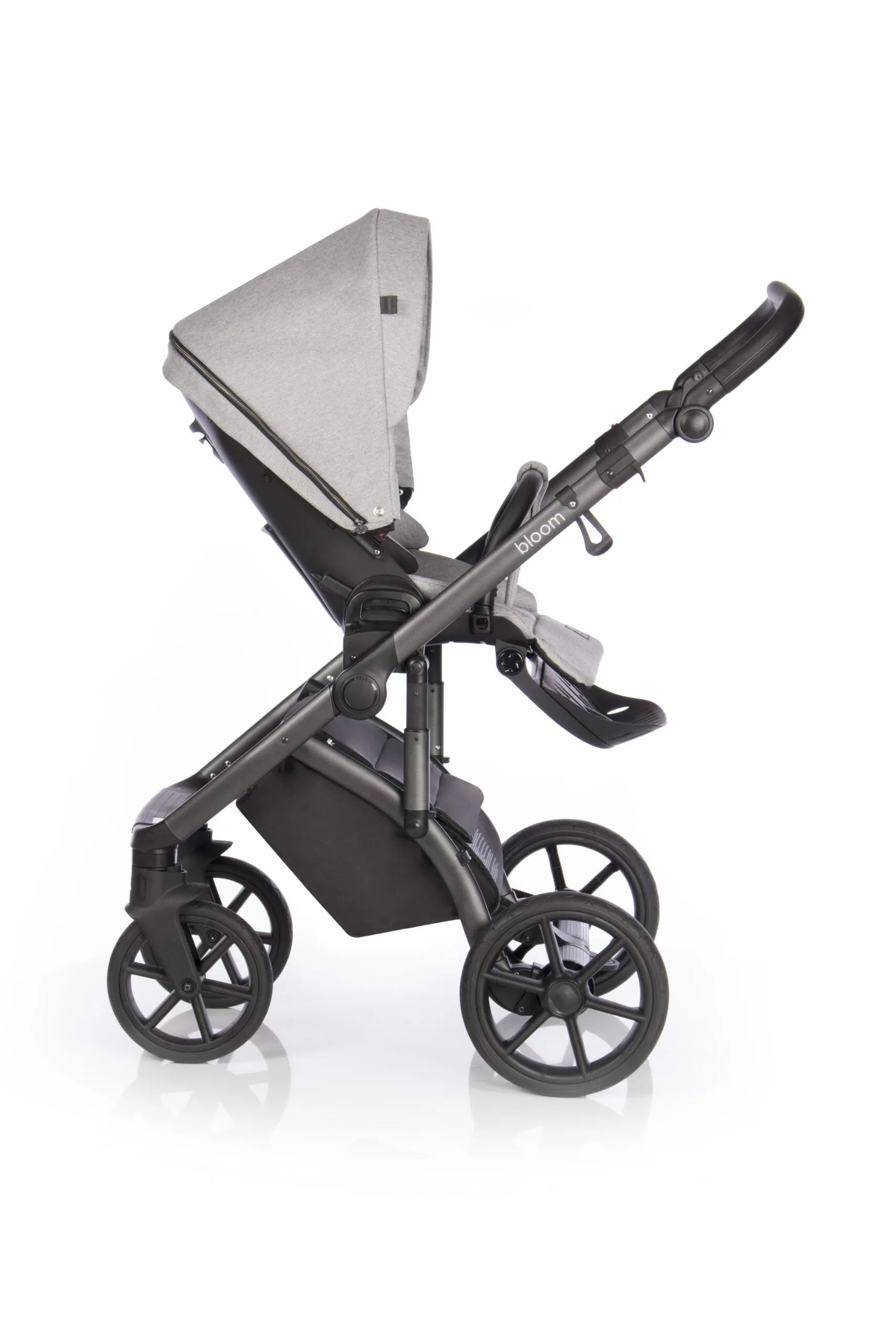 Roan BLOOM baby stroller 2 in 1, carry cot and stroller, color Silver Chevron